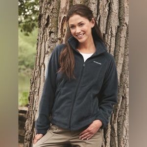 Women’s XL black fleece Columbia jacket